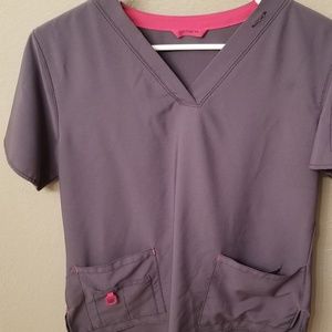 Carhartt scrub top